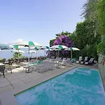 Carlotta Szálloda 3*