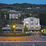 Carlotta Szálloda Torri del Benaco