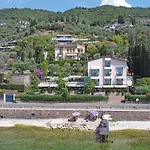 Carlotta 3* Torri del Benaco