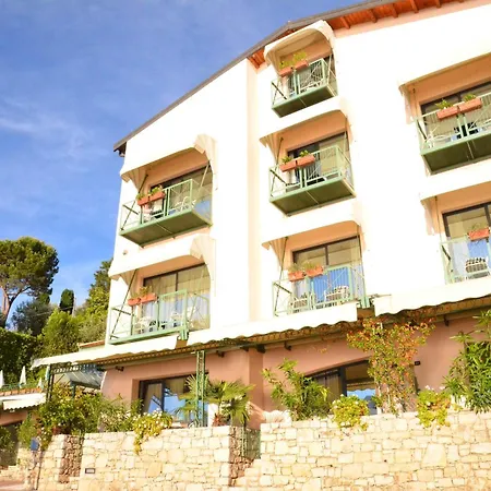 Otel Carlotta 3*