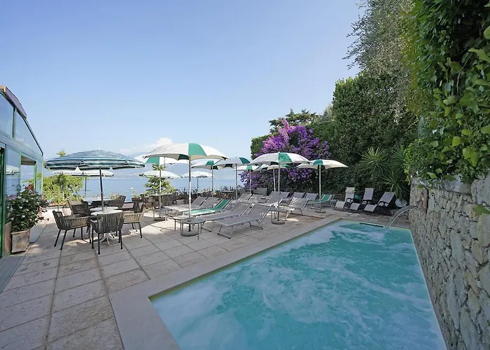 Hotel Carlotta Torri Del Benaco