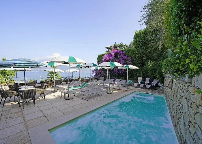 Carlotta Hotel 3*