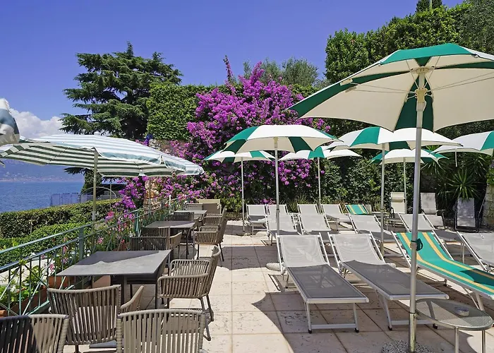 Hotel Carlotta 3*