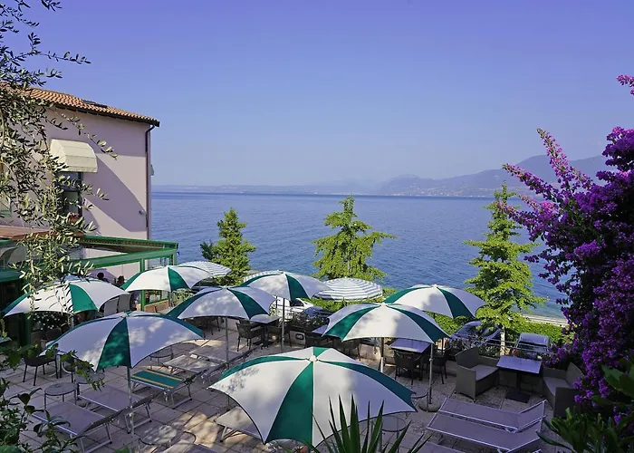 Carlotta Hotel