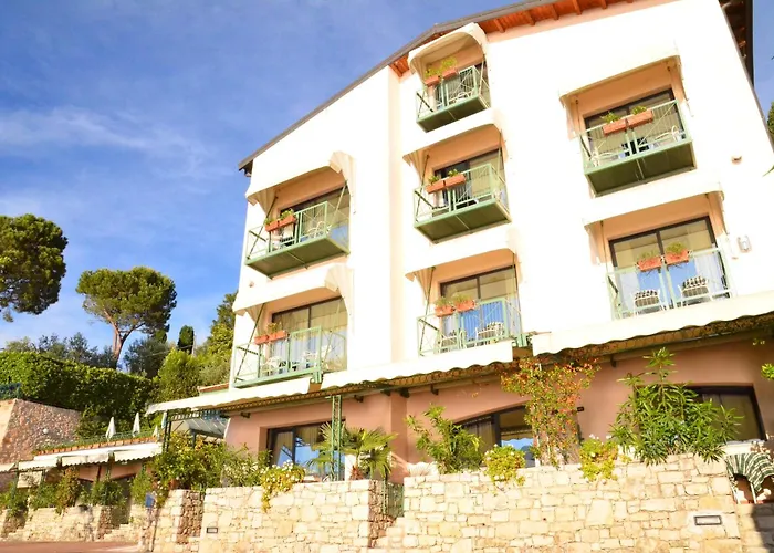 Hotel Carlotta 3*