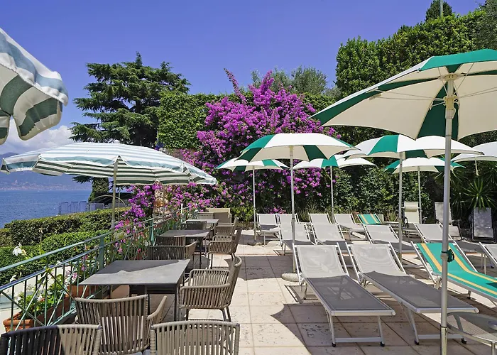 Carlotta Hotel