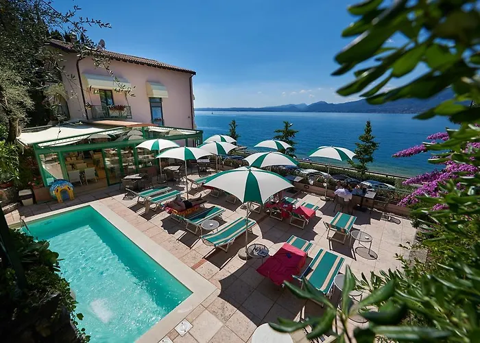 Carlotta Hotel 3*