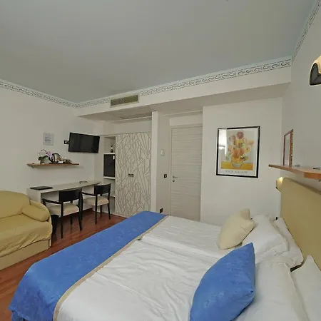 Hotel Carlotta