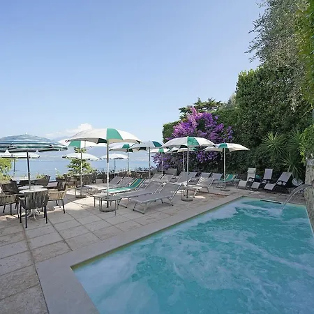 Hotel Carlotta Torri Del Benaco