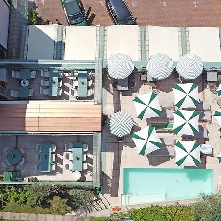 Hotel Carlotta