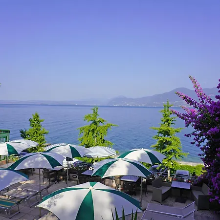 Carlotta Hotel 3*