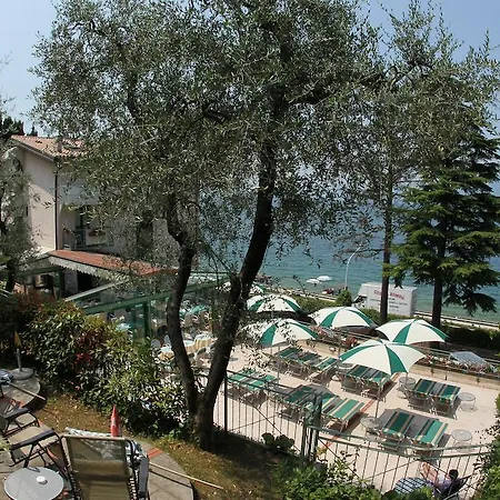 Hotel Carlotta Torri Del Benaco